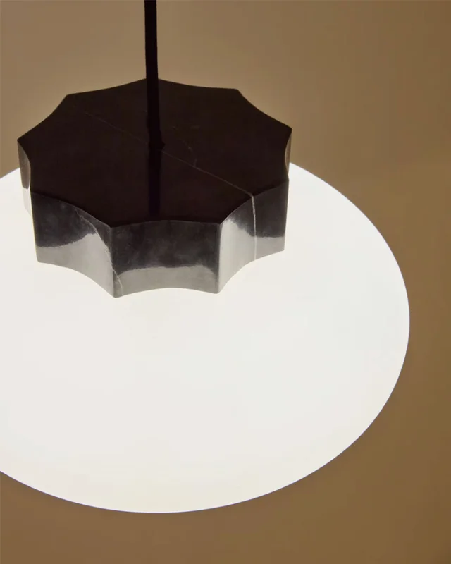 Lámpara de techo Idela de cristal ahumado y mármol negro Ø26 cm en Negro - Lámparas colgantes, Uruguay | Kavehome, vista 3