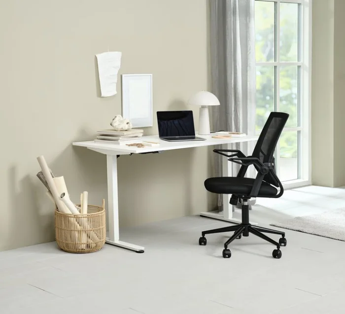 Escritorio altura reg SVANEKE 70x140 blanco en Blanco - Escritorios y sillas de escritorio, Uruguay | JYSK, vista 2