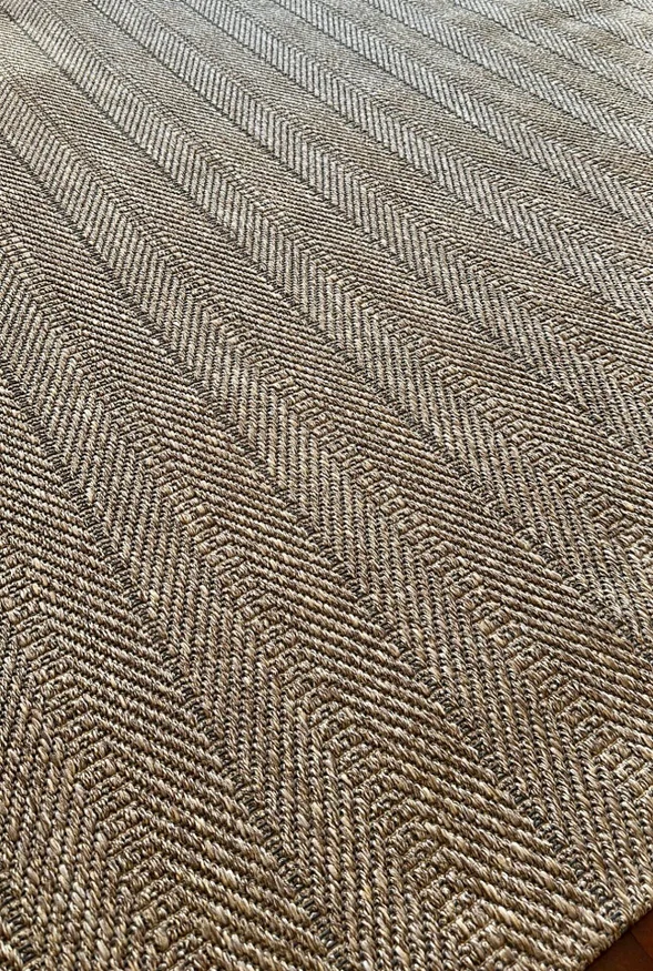 ALFOMBRA MADEIRA 300cm x 390 cm en Marrón - Alfombras, Uruguay | Indrana, vista 2