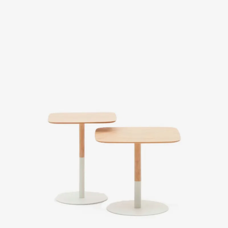 Set Watse de 2 mesas auxiliares chapa roble y metal pintado blanco mate - FSC Mix Credit en Multicolor - Mesas de arrimo, Uruguay | Kavehome
