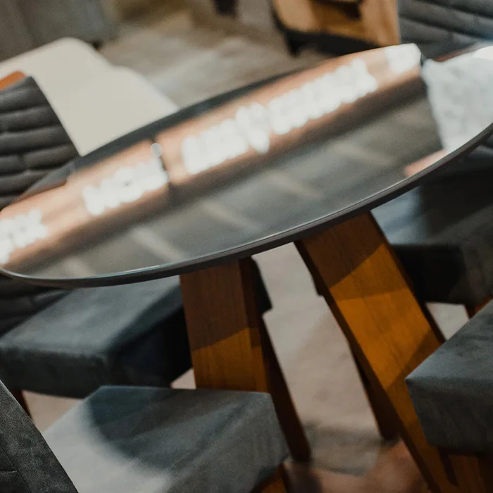 Mesa Redonda Gris Línea París en Gris - Mesas de comedor, Uruguay | Ecowood, vista 8