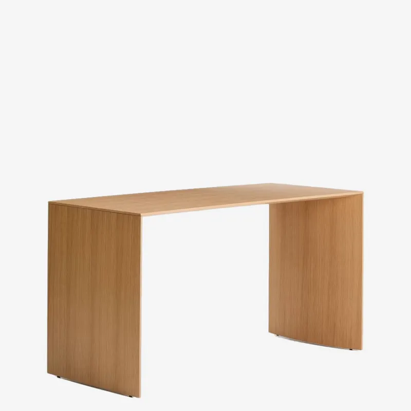 Mesa de trabajo Litto de chapa de roble FSC Mix Credit 140 x 60 cm en Madera natural - Escritorios, Uruguay | Kavehome