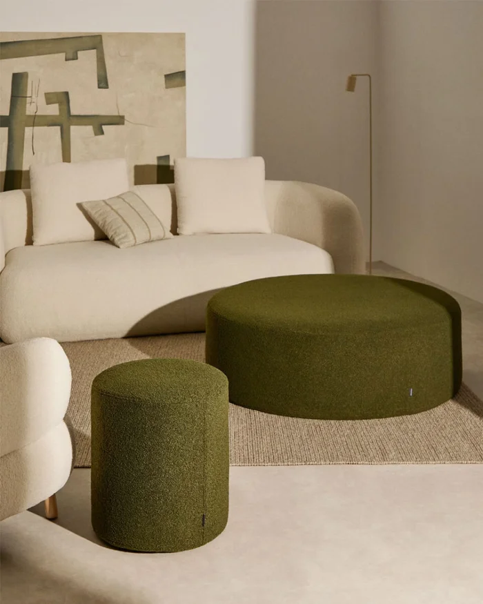 Reposapiés desenfundable Kaeli - de borreguito verde Ø 43 cm en Verde - Butacas, banquetas y puffs, Uruguay | Kavehome, vista 2