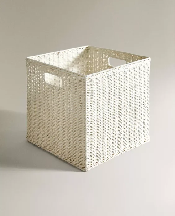 CESTA CUBO RATÁN en Blanco - Canastos, Uruguay | Zara Home, vista 2