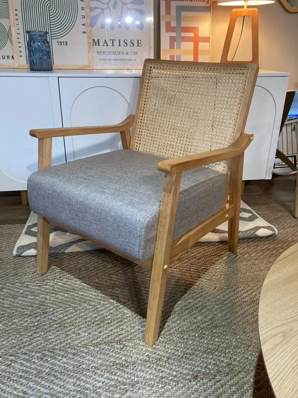 Butaca Poltrona Victoria – Madera de Gomero - Beige en Madera natural - Butacas, banquetas y puffs, Uruguay | Berna Home, vista 4