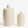 Jarrón de papel maché Mireni beige Ø 26 cm en Beige - Jarrones, Uruguay | Kavehome, vista 5 de 6