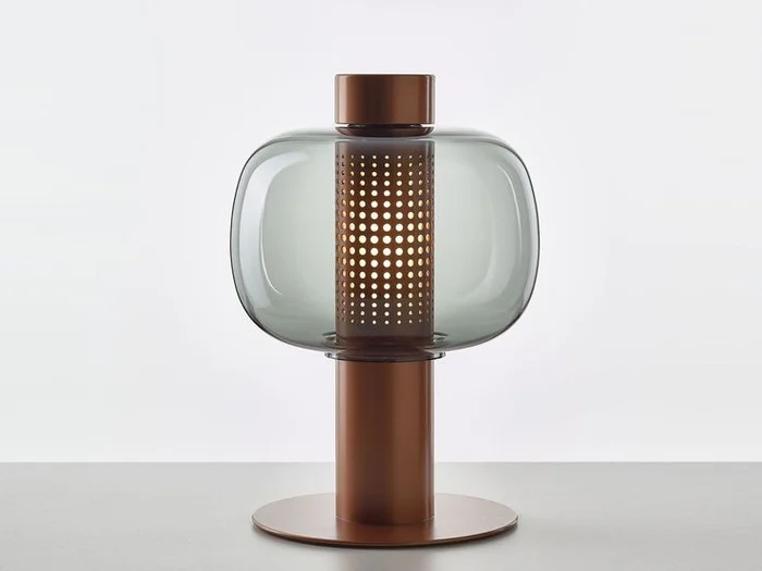 LUMINARIA FUMIE BROWN en Cobre - Lámparas de pie, Uruguay | Berlina Store
