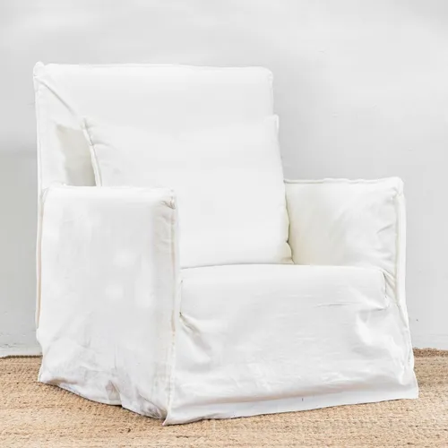 Poltrona Catalina Blanca en Blanco - Butacas, banquetas y puffs, Uruguay | Satec