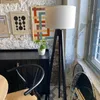 Lámpara de Pie Apollo Negro con Pantalla Algodón - Lámparas de pie, Uruguay | Berna home, vista 3 de 5