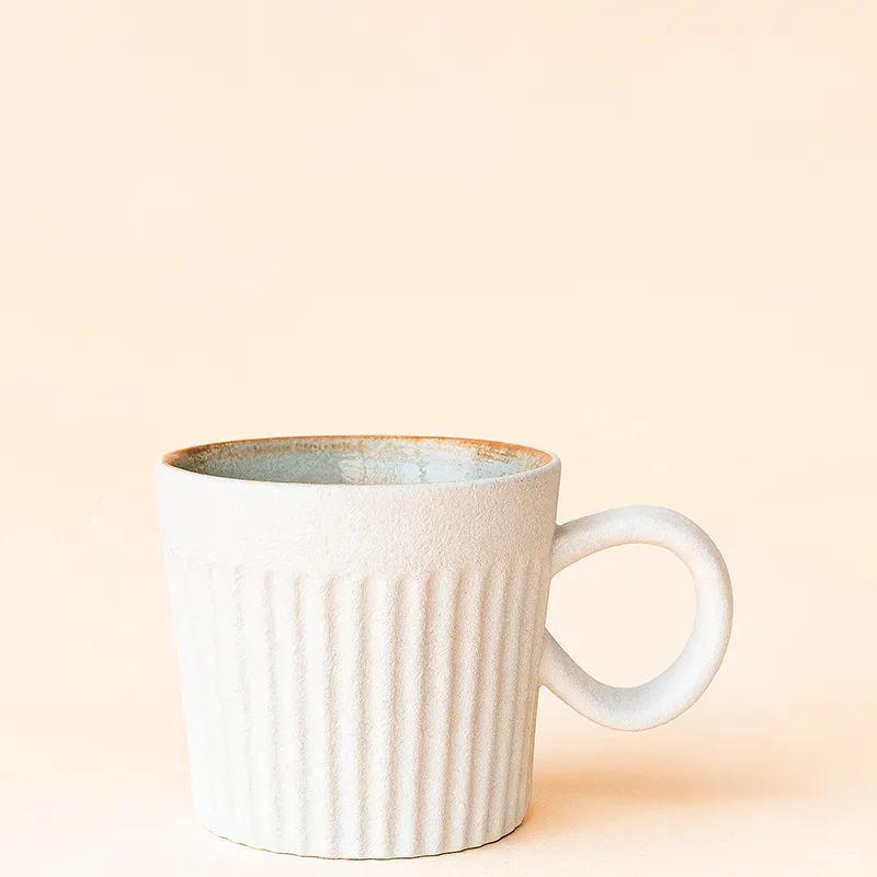 Taza Japonesa Vintage en Negro - Decoración, Uruguay | Cabana