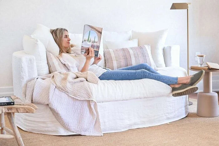 SILLON LUNA - OVAL - LINO BLANCO en Blanco - Sillones y sofás, Uruguay | La Iberica