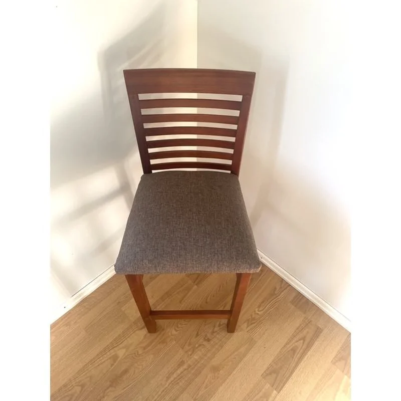 Taburete curvo horizontal — Serra Amoblamientos en Marrón - Sillas, Uruguay | Serra Amoblamientos, vista 3