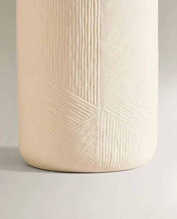 JARRÓN CERÁMICA TEXTURA en Beige - Jarrones, Uruguay | Zara Home, vista 4