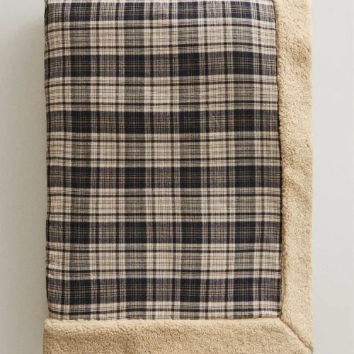 MANTA PELO CUADROS - Textiles, Uruguay | Zara Home