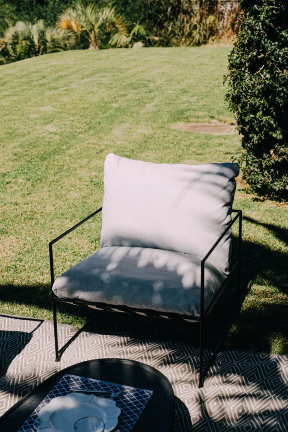 SILLON AMBER en Blanco - Sillones y sofás, Uruguay | Sentido Jose Ignacio, vista 2