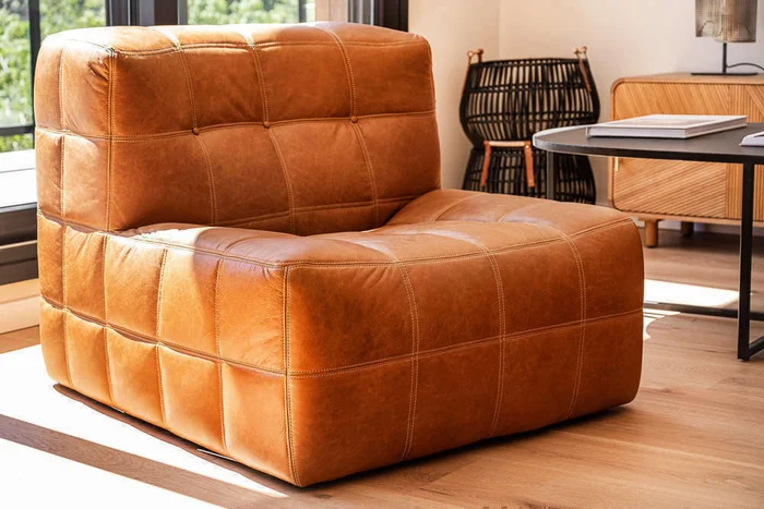 BUTACA COLUMBIA - CUERO ITALIANO CARAMELO en Marrón - Sillones y sofás, Uruguay | La Iberica, vista 5