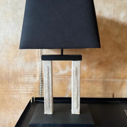 Luminaria Azu - Zainas en Negro - Lámparas de mesa, Uruguay | Zainas