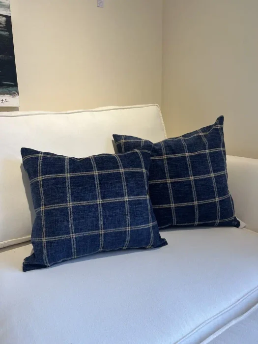 Almohadones terciopelo cuadrados - Textiles, Uruguay | FMB