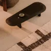 Mesa de centro Pirita de madera maciza de roble con - acabado negro, 146 x 56,5 cm FSC 100% en Marrón - Mesas de living, Uruguay | Kavehome, vista 2 de 8