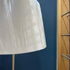Lámpara de Pie Slim Madera, Hierro Dorado y Pantalla Algodón - Lámparas de pie, Uruguay | Berna home, vista 5 de 5