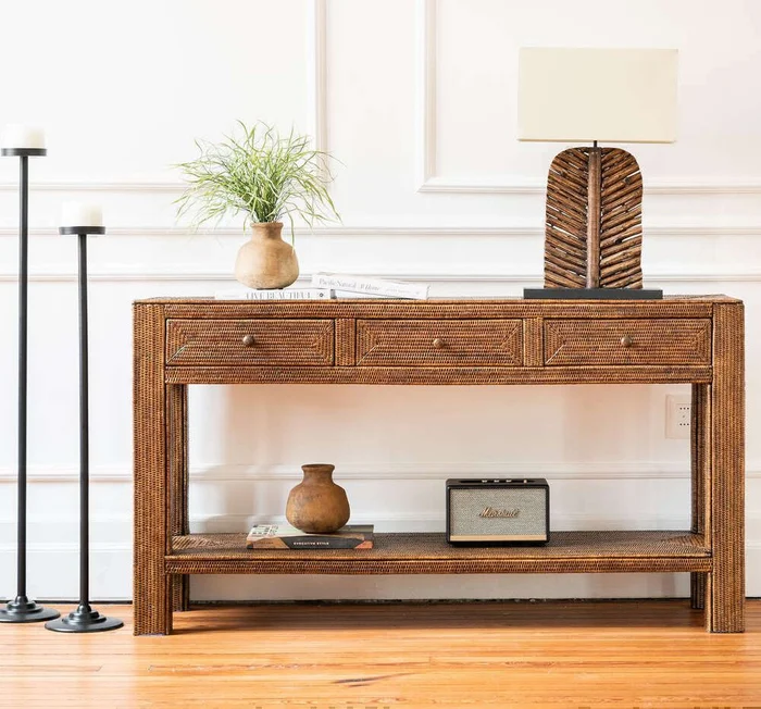 CONSOLA DE RATTAN - 1.50 X 0.40 MTS en Marrón - Bibliotecas, Uruguay | La Iberica