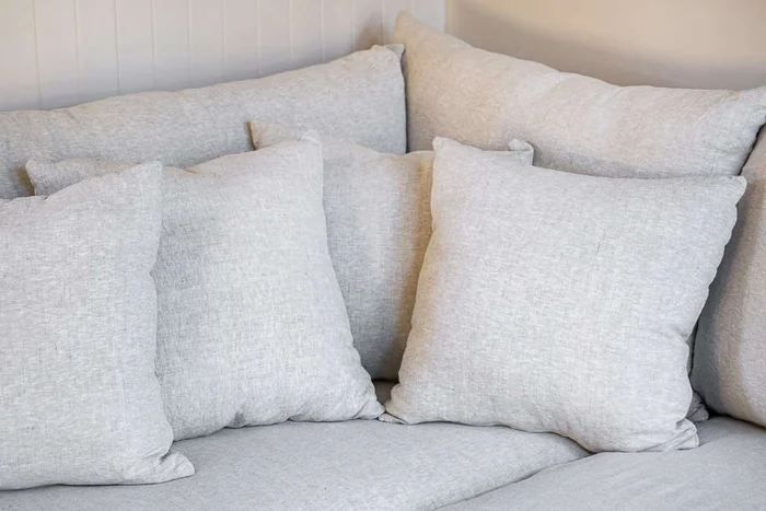 SILLON MANUELA ESQUINERO CON 1 POSABRAZOS - LINO en Blanco - Sillones y sofás, Uruguay | La Iberica, vista 18