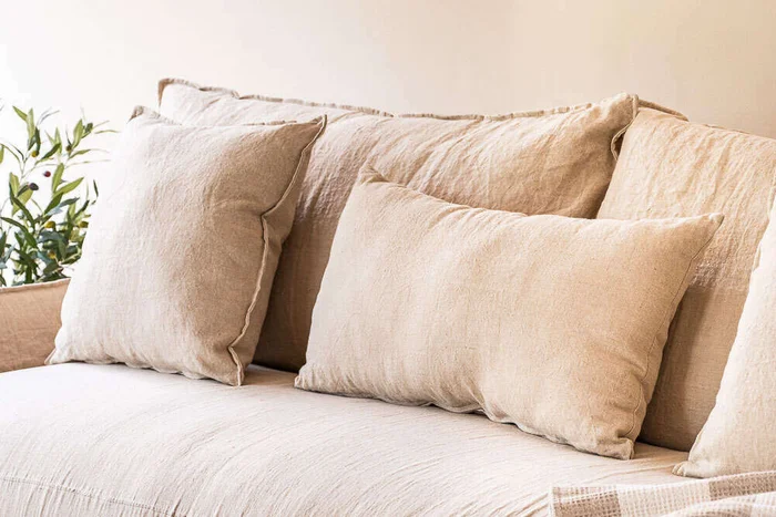 SILLON ALMA LINO BEIGE - 2.30 MTS en Beige - Sillones y sofás, Uruguay | La Iberica, vista 7