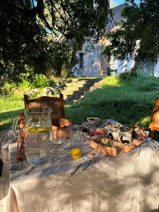 Jarra con flecos de cuero marrón - Decoración, Uruguay | Dreams On Time, vista 15