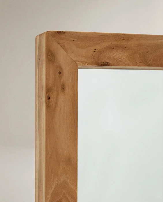ESPEJO PIE MADERA OLMO en Madera natural - Espejos, Uruguay | Zara Home, vista 3
