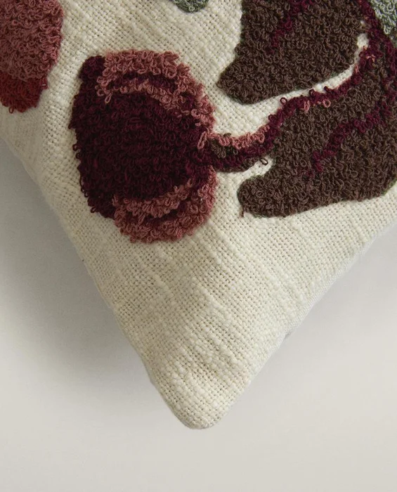 FUNDA COJÍN TUFTING FLORES - Textiles, Uruguay | Zara Home, vista 2
