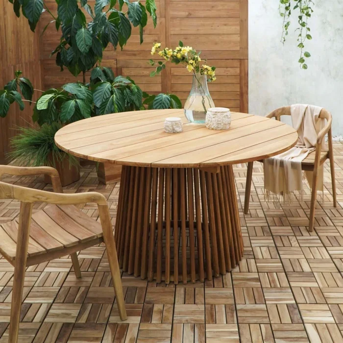 Mesa Circular Teca Natural-beige Havana en Madera natural - Muebles para el exterior, Uruguay | Divino