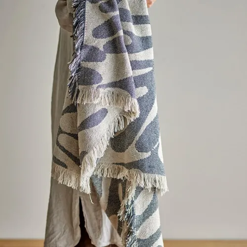 Manta Alk azul - Textiles, Uruguay | Martinika Deco