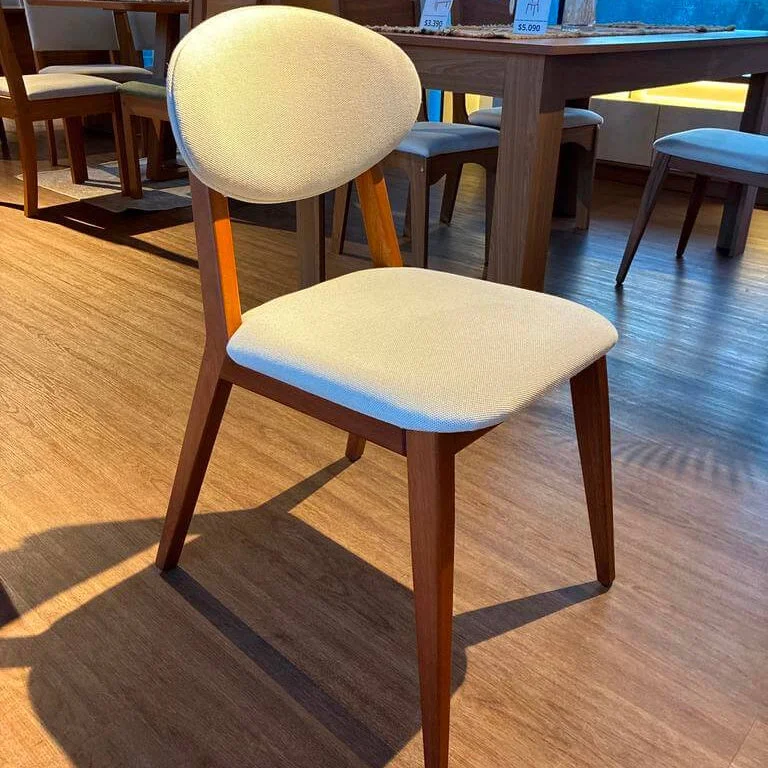 Silla Scarlet en Madera natural - Sillas, Uruguay | Balton, vista 3