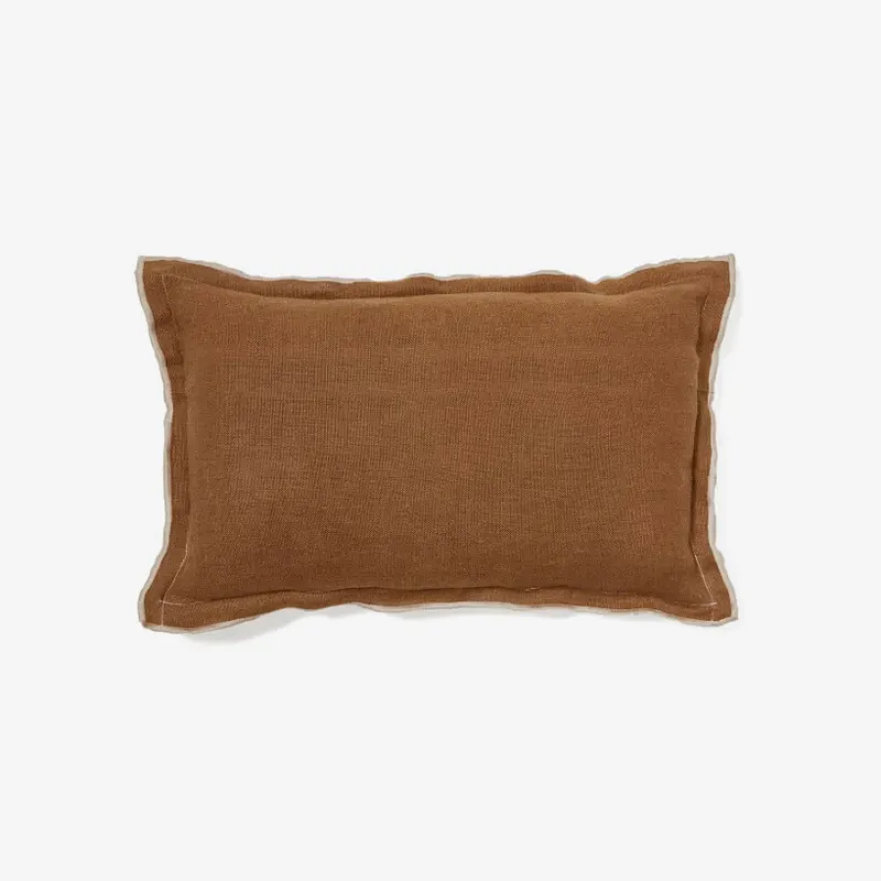 Almohadón Sagi de lino - de lino beige y marrón 30 x 50 cm en Marrón - Textiles, Uruguay | Kavehome