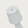 Lámpara de mesa Arenys - pequeña de metal con acabado pintado blanco en Blanco - Lámparas de mesa, Uruguay | Kavehome, vista 7 de 7