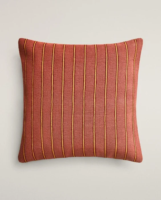 FUNDA COJÍN RAYAS en Terracota - Textiles, Uruguay | Zara Home, vista 2
