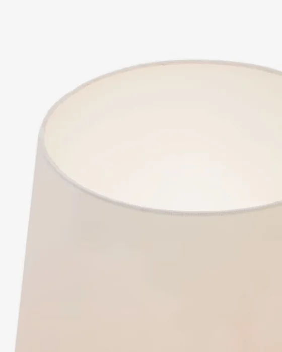 Lámpara de pie Marga de madera maciza con acabado natural - con acabado natural en Marrón - Lámparas de pie, Uruguay | Kavehome, vista 5