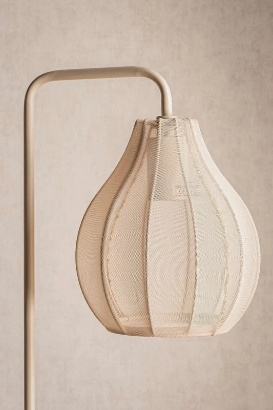 LAMPARA DE MESA GOTA - ARENA en Beige - Lámparas colgantes, Uruguay | La Iberica, vista 4