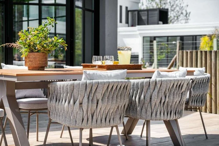 SILLA / BUTACA HONGUITO - EXTERIOR en Beige - Sillas, Uruguay | La Iberica, vista 20