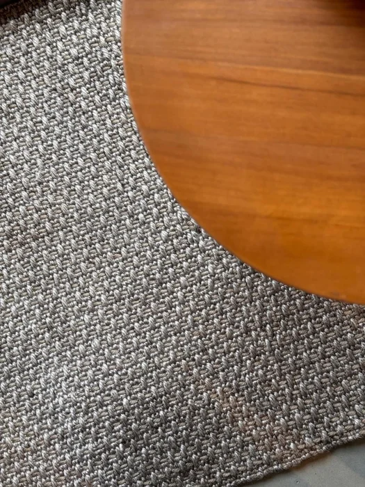 ALFOMBRA IN OUT CAPUCCINO en Marrón - Textiles, Uruguay | Masinfinito Casa