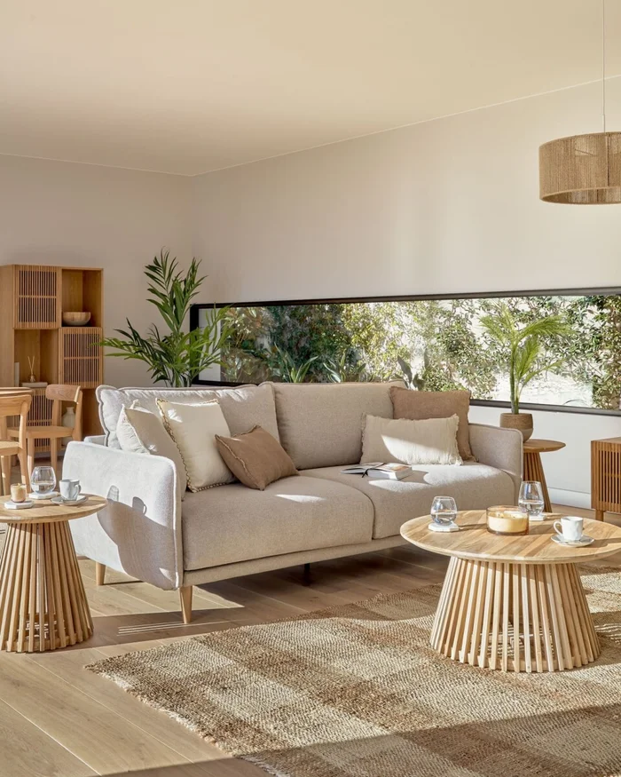 Sofá Carlota 3 - beige 213 cm en Beige - Sillones y sofás, Uruguay | Kavehome, vista 2