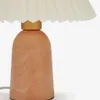 Lámpara de mesa Benicarlo de madera con acabado natural y beige en Beige - Lámparas de mesa, Uruguay | Kavehome, vista 5 de 7