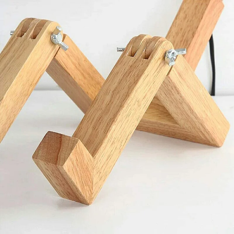 Lámpara De Mesa Lulú en Madera natural - Lámparas de mesa, Uruguay | Serlux, vista 4