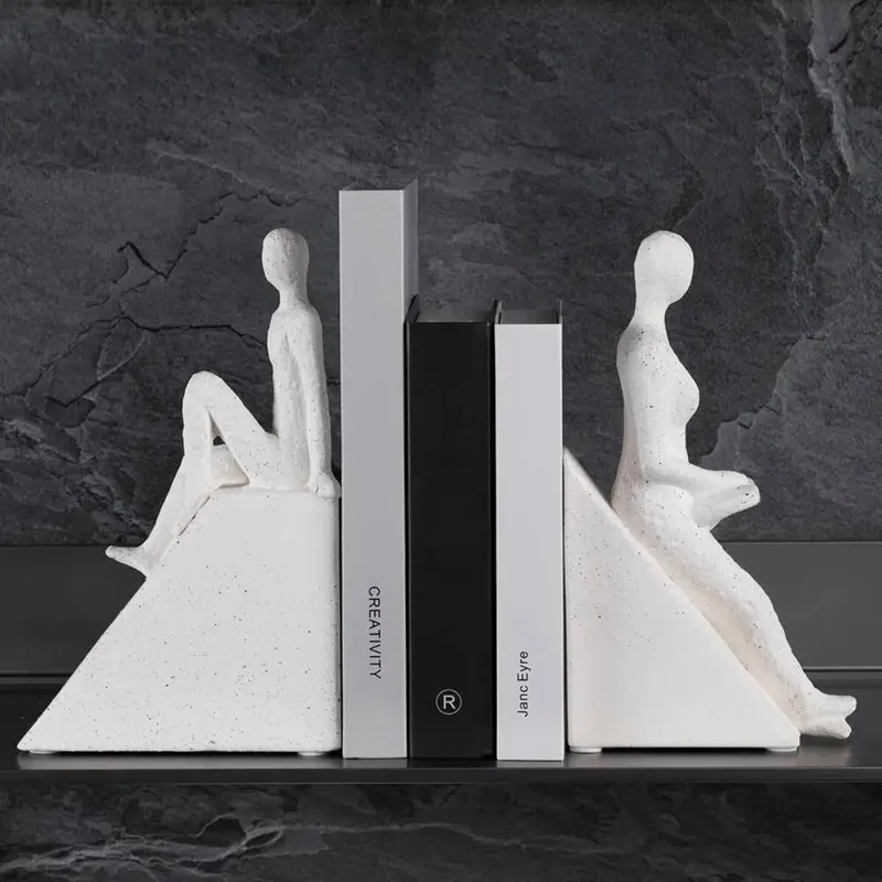 ESCULTURA FIGURE Blanco Medium - Decoración, Uruguay | Viasono