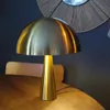Lampara de mesa DOMO en Dorado - Lámparas de mesa, Uruguay | Simple Deco, vista 1 de 3
