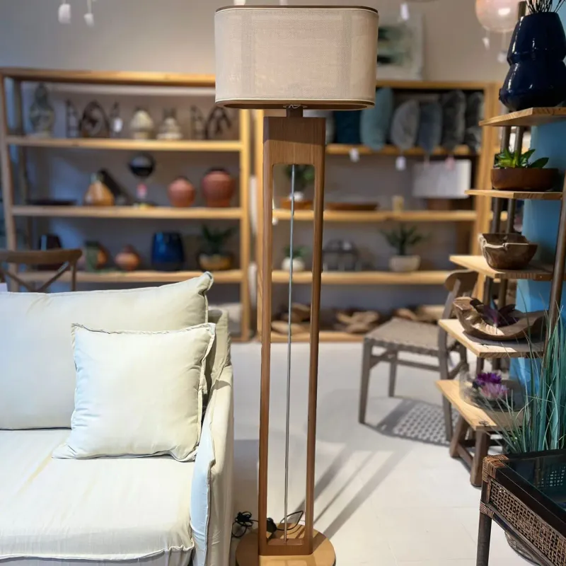 Lampara de pie eliptica fibra en Madera natural - Lámparas de pie, Uruguay | FMB