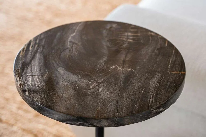 MESA PETRIFICADA BLACK - BASE CEMENTO - 32 CMS en Negro - Mesas de living, Uruguay | La Iberica, vista 4