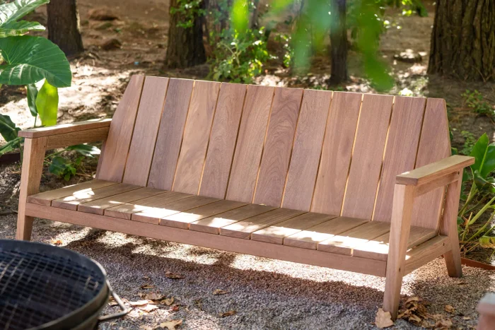 Sofa Mucurí en Madera natural - Sillones y sofás, Uruguay | Balcony