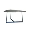 MESA CENTRO TRIANGULAR - PRODUCTO CON DETALLES - en Gris - Mesas de living, Uruguay | Champagne Home, vista 1 de 5