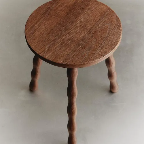 TABURETE MADERA OLMO - Sillas, Uruguay | Zara Home